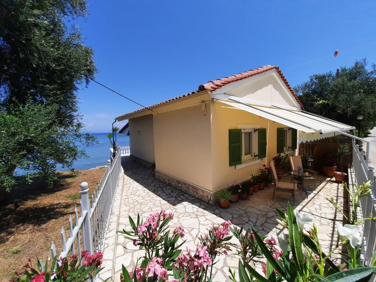 Blue Horizon Villa Mpoukaris Exterior photo